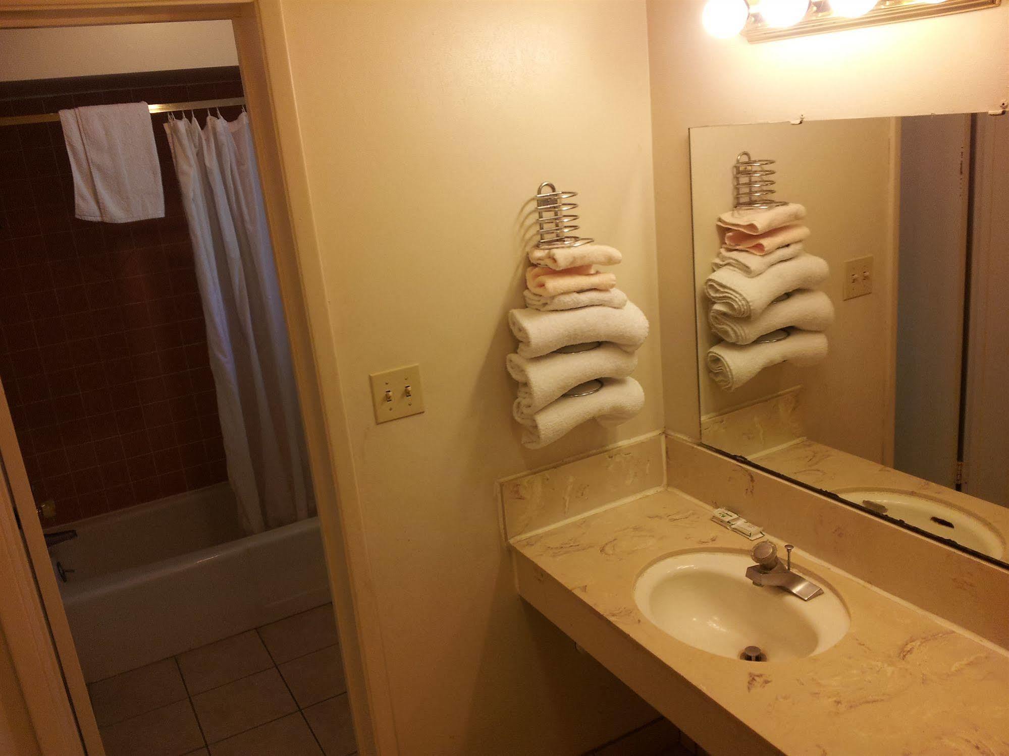 El Rancho Motel Лоди Экстерьер фото